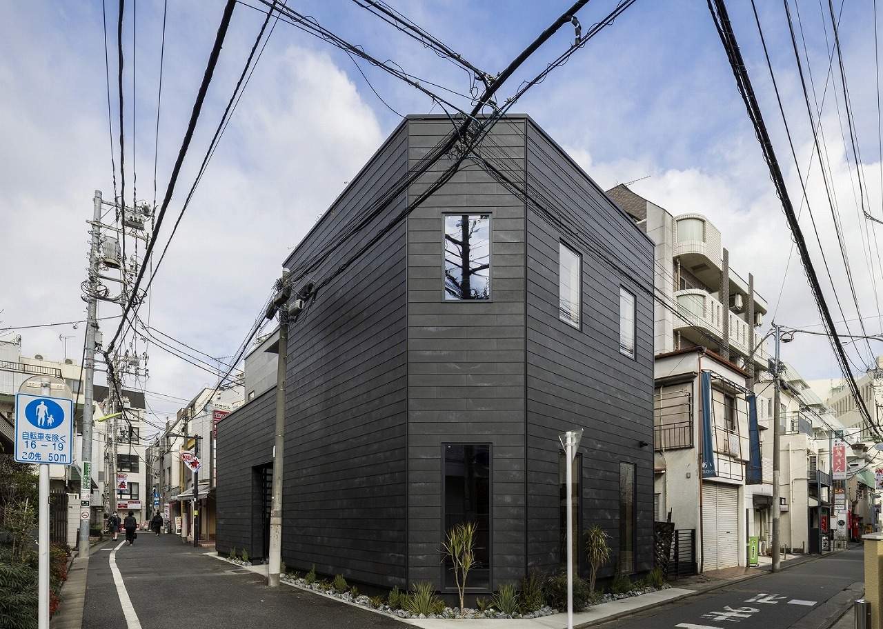 南東面外観（昼景）