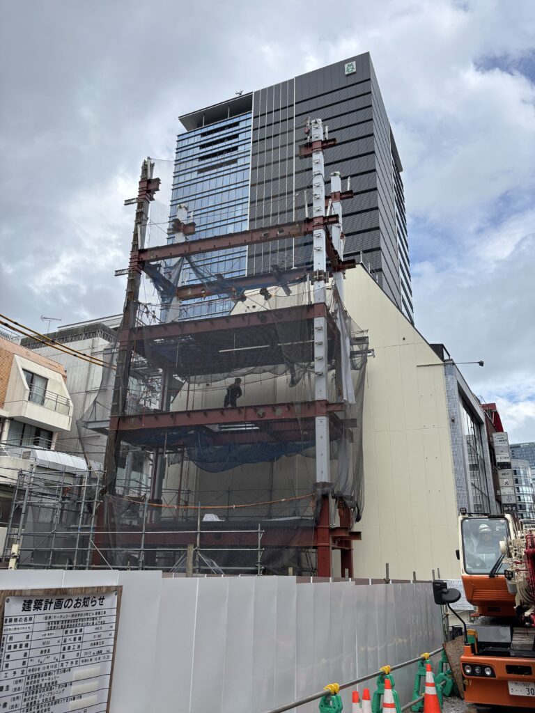 鉄骨建方工事(26.9.9撮影)