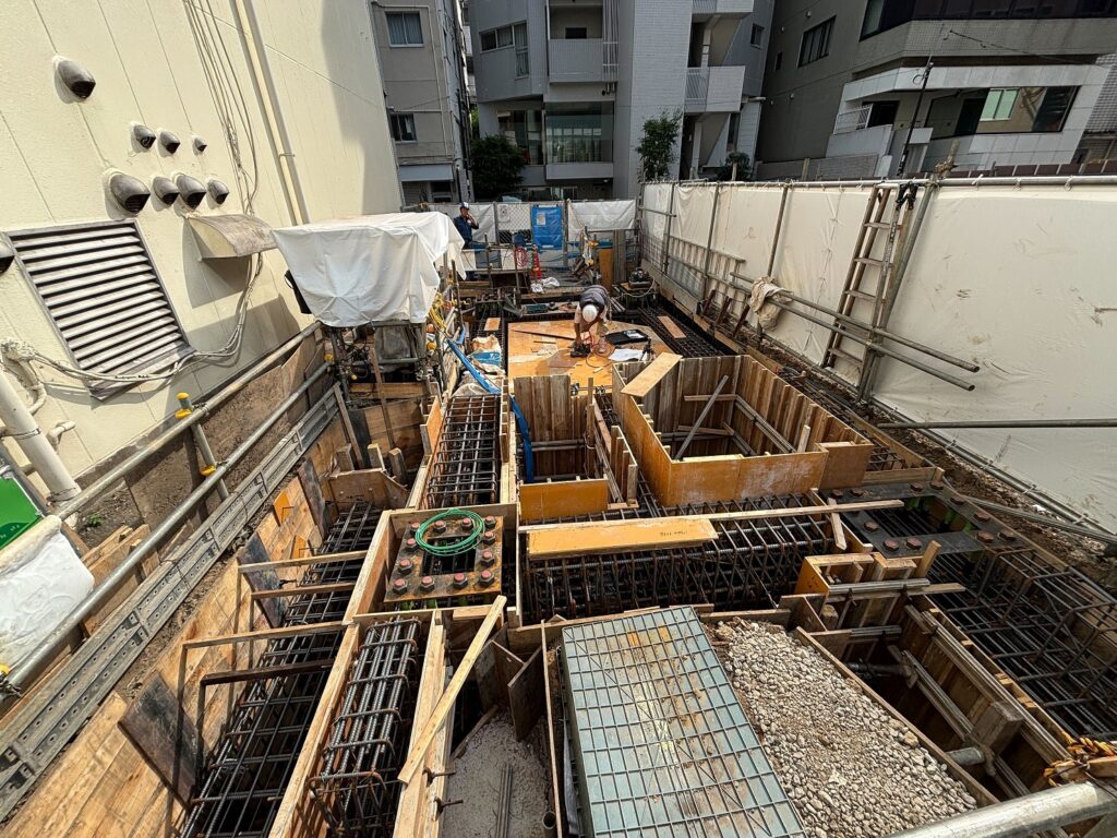 基礎工事（型枠）26.5.20撮影